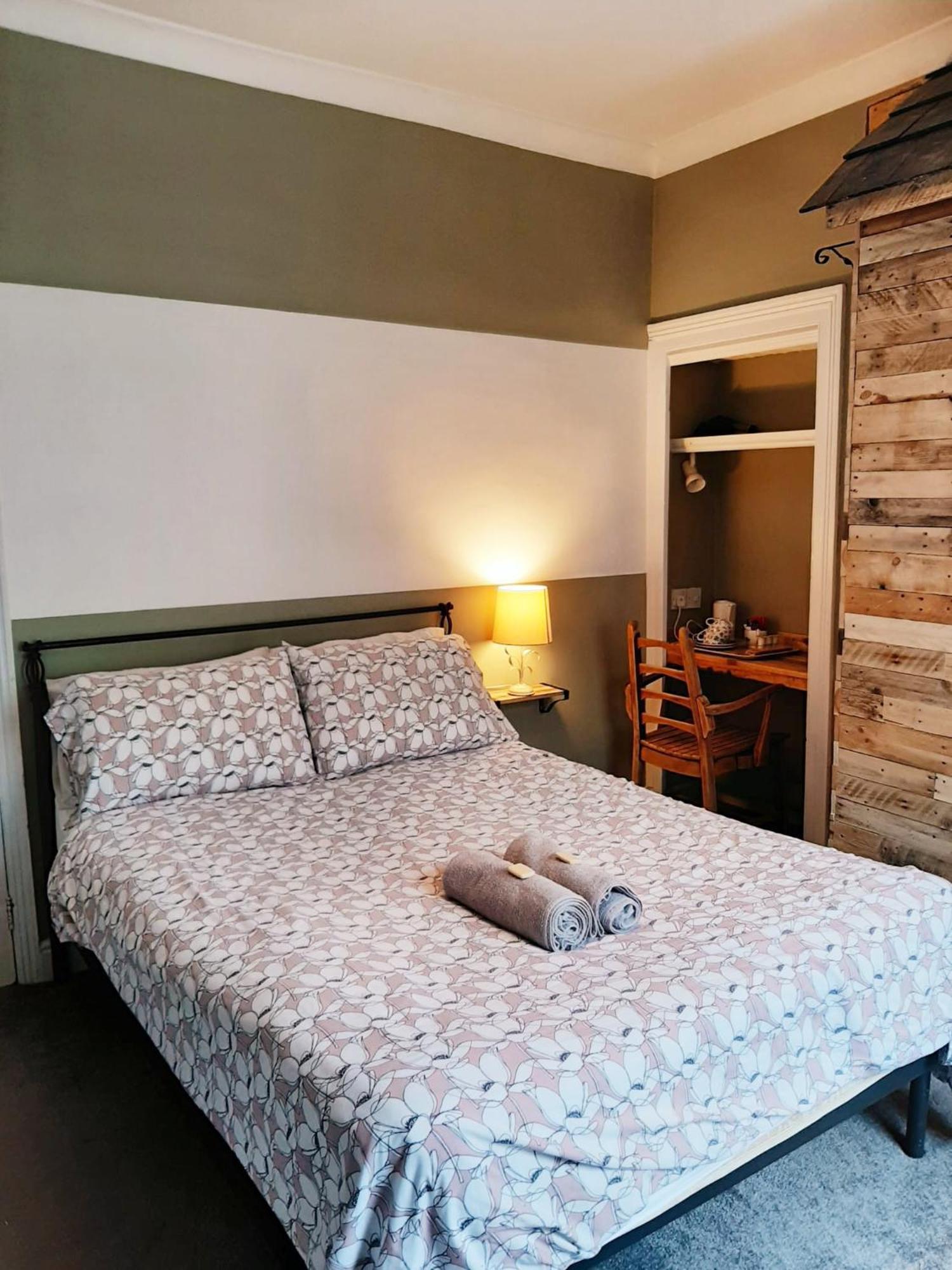 Salisbury Guest House - Free Parking Йорк Екстер'єр фото