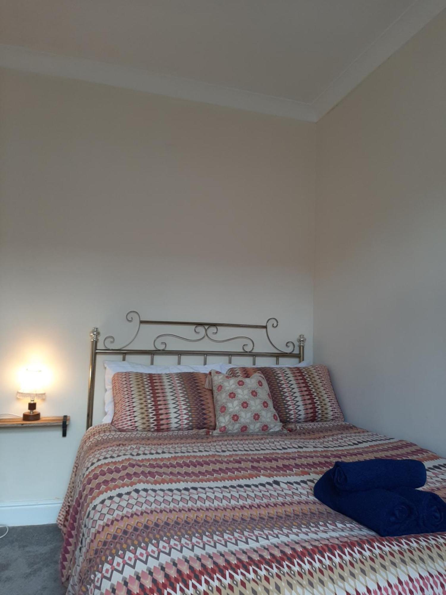 Salisbury Guest House - Free Parking Йорк Екстер'єр фото